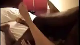 موقع مقاطع إباحية يعرض حديث جنسي صريح