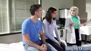جمال القضيب الكبير دائمًا مستعد للمتعة الإباحية