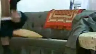 ثعالب محجبات تتوق للقضيب في فيلم إباحي للكبار