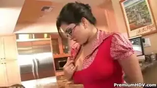 فيلم هندي إباحي: حوارات قذرة ومشاهد صريحة في الظلال