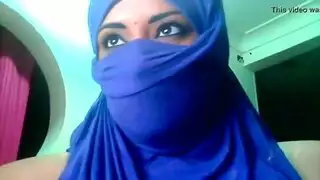 نيك محارم مع احلى محجبة جمالها فاتن و جسمها ساخن