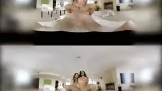 أوجي في الواقع الافتراضي: عاهرتان تخدم قضيبًا ضخمًا