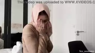 لام عالقه وللابن يساعدها