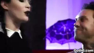 شهوة عائلية: لعق فرج عنيف وتوغل عميق