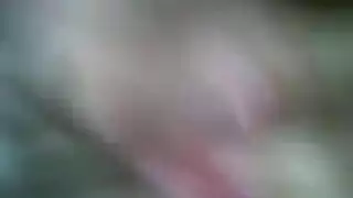 سمراء تفتح ساقيها لعملية نكاح عميق بدسار زجاجي