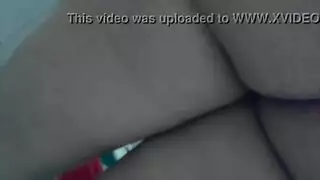 جنس محرم بين الأقارب: فتحة الأم الضيقة تتمدد بقضيب القريب