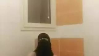 جمال عربي محجبات في مشهد إباحي صريح