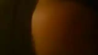 مغربية مثيرة تخلع ملابسها بالكامل من أجل تصوير خارجي لحبيبها