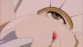 مراهقة بمؤخرة كبيرة تُوضع على وجهها ومؤخرتها للأعلى للنيك