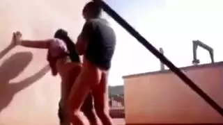 مغربية محجبة تمارس الجنس مع رجلها في مشهد إباحي جامح