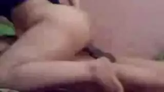 جميلة مصرية ماهرة تمص وتركب في فيلم إباحي جديد