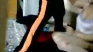 مشهد إباحي: فتاة مصرية محجبة تُضاجع بقوة بكل الطرق