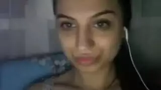 تابو الطالبة والمعلمة: مساعدة عربية مُكشوفة في دردشة جنسية صريحة