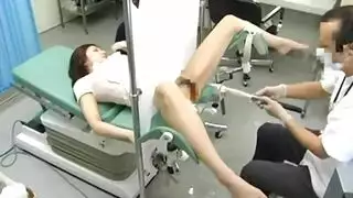 نيك اسيوي في المستشفي