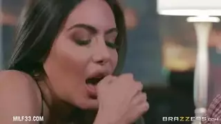 ماراثون جنسي مترجم: التعري يؤدي إلى جماع مكثف