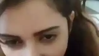 شرموطة مصرية ماهرة تعطي مصة عربية شديدة بكل ثقة