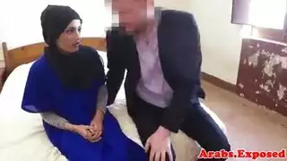بورن بكاميرا خفية: جماع سريع في ممر السوبرماركت