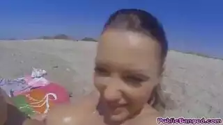 ميلف ذات أثداء ضخمة تمص قضيب في الخارج وتجرع المني