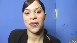 اخ ينيك اخته وهيا نايمه على السرير