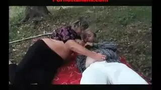 زوجة مفلس هي مكافأة دوم لها حيث أن زوجته لديها ممارسة الجنس أمامه بينما لا أحد يراقب