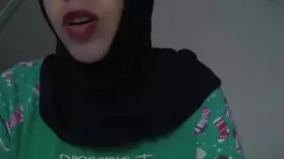 خيال الديوث: زوجة عربية تبتلع سائل عدة رجال