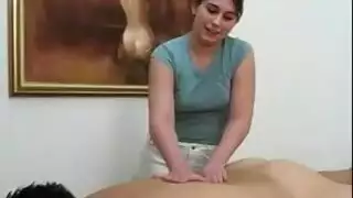 ماراثون التدليك اليدوي: ضرب متواصل