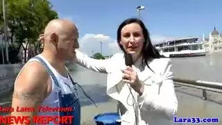 يتم توظيف الفتيات الذين لا يشبعن لإرضاء أزواجهن في المستقبل ، بدلاً من مجرد تقديم خدماتهن الحصرية