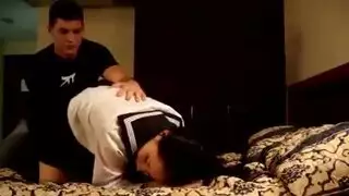 لاعبون شباب مثارون يقدمون مص وعبر خبير