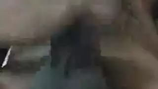 جنس قاسي شتوي: هولي مايكلز في جماع تزلجي بأثداء ضخمة