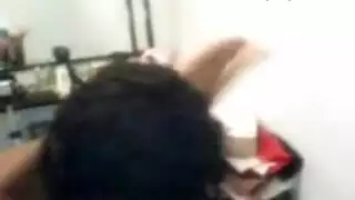 حلق فيفيانا المثالي يتطلب قضيباً صلباً كالصخر