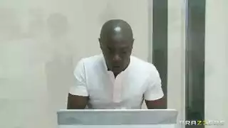 النوم التعري تماما في ملهى ليلى