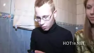 صديقها في المستشفى يُخون بعلاقة مثلية مع صديقتها