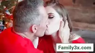 ماراثون إباحي هاوي: أوضة جنس شديدة لنيكي سنو بألعاب جنسية مع غريب