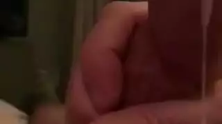 مراهقة شديدة تحصل على حمولة مرضية من قضيب نائب الرئيس السميك