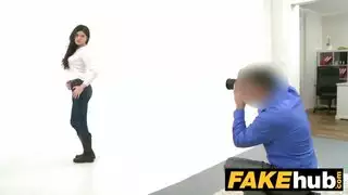 وجهة الأفلام الإباحية الصريحة مع جمال سمراء مذهل