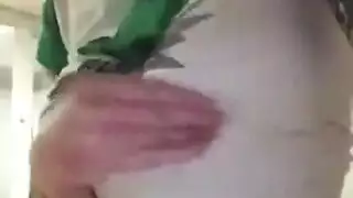 أزياء جنسية: مص عميق للقضيب ولعق متحمس للكس في مشهد صريح