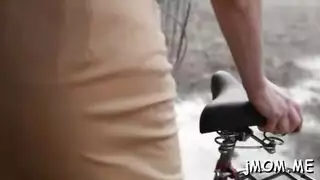 شهوة المنافق: مص الأثداء الأوروبية الناضجة