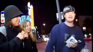 فتيات مراهقات وحيدات في المنزل: استمناء شديد يؤدي لهزات جماعية صاخبة