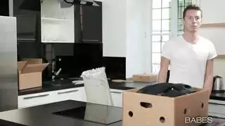 ثلاثي قاسي شرجي ومهبلي مع عاهرتين محبتين للمني