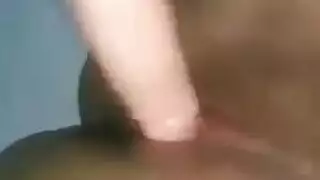 علاقة عائلية محرمة: امرأة أكبر وشاب أصغر يمارسان الجنس