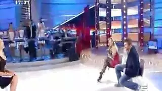 ساخروي جامدات يأخذن قضيب أفريقي بقوة