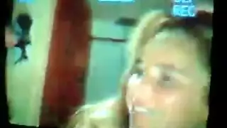 حديث قذر وأنين فتاة مغربية في السرير