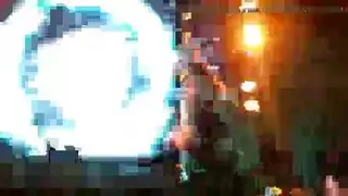 مشهد حفلة جنس: شرج عنيف مع مؤخرات بيضاء أنيقة