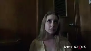 ليلة في منزلها: نيك بمستوى نجمات الإباحية