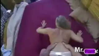 فيلم جنسي للممثلة الهندية عارية الصدر