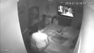 إكس إكس إكس عربي وحشي: قضيب غير مختون يضرب الطيز في مشهد نيك خام