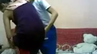 بورن مصري صريح: كريم والقنبلة الناضجة أم نوال في مشهد إباحي