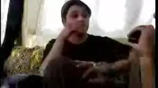 شقة دعارة مصرية: جنس جماعي مع عاهرات محليات