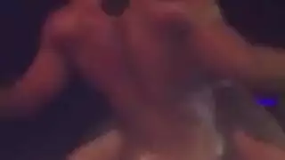 مجون حيواني: مثيرات آسيويات مع حصان