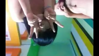فتيات إيطاليات بالكاد بالغات في مشهد شرجي